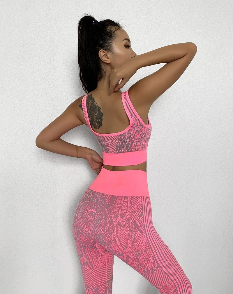 Boho Yoga Set, Printed Workout Set Top and Legging, Snake in Pink - Wild Rose Boho