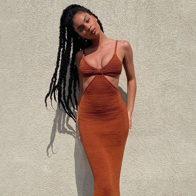 Mariana Halter Neck Maxi Dress Mariana Halter Neck Maxi Dress